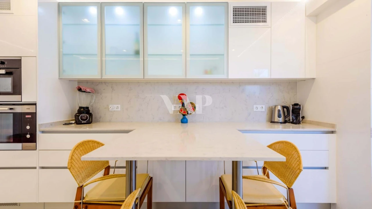 Apartamento T4 para Venda em Quarteira Foto 22