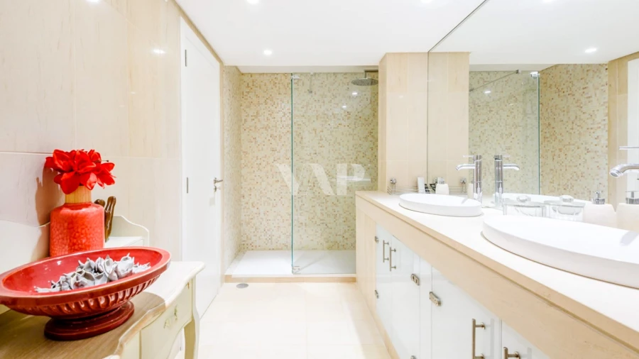 Apartamento T4 para Venda em Quarteira Foto 28