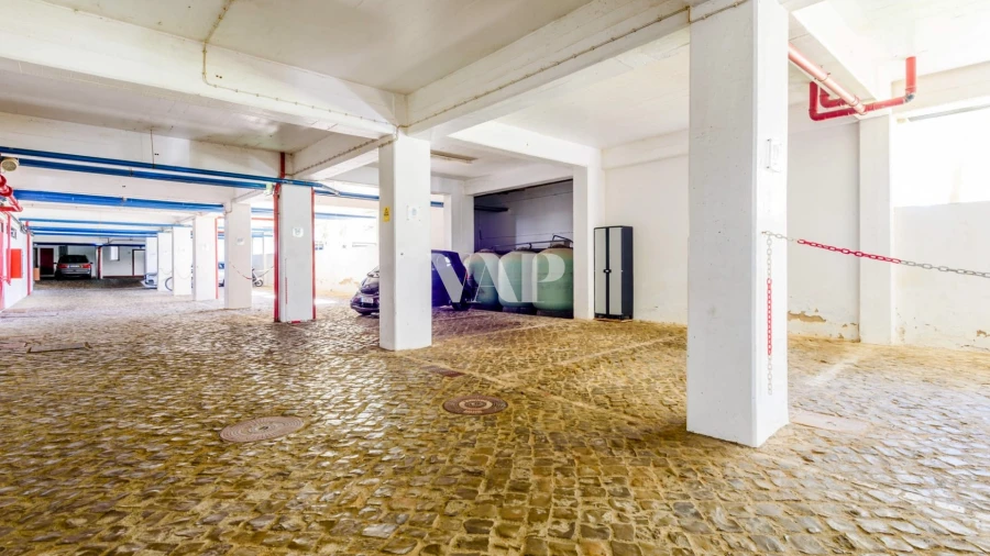 Apartamento T4 para Venda em Quarteira Foto 41