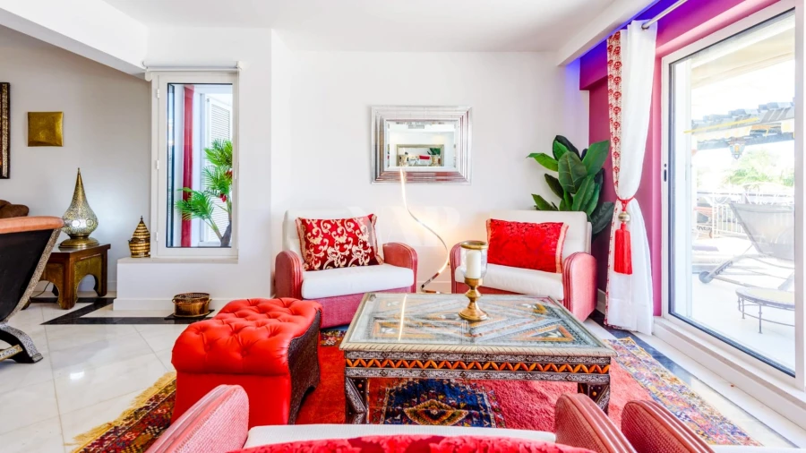 Apartamento T4 para Venda em Quarteira Foto 11