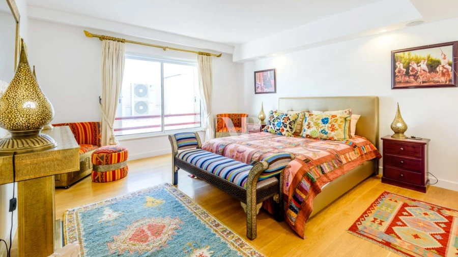 Apartamento T4 para Venda em Quarteira Foto 36