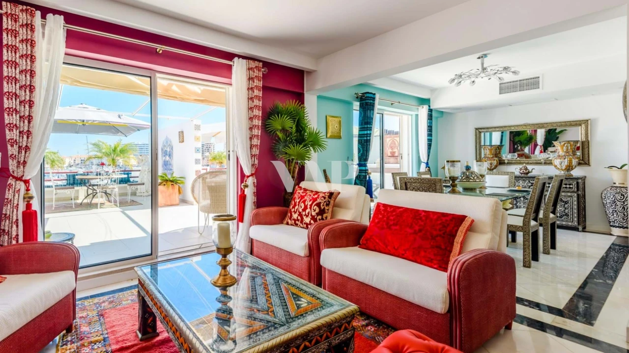 Apartamento T4 para Venda em Quarteira Foto 12