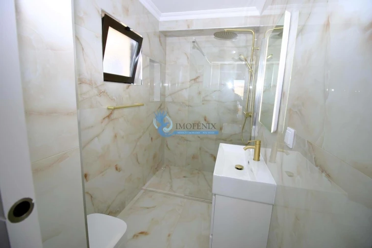 Apartamento T2 para Venda em Albufeira e Olhos de Água Foto 8