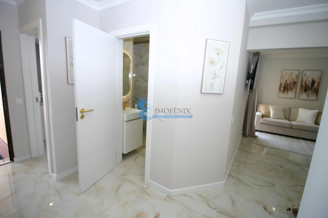 Apartamento T2 para Venda em Albufeira e Olhos de Água Foto 7