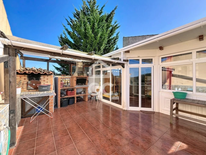 Moradia T2 para Venda em Alvorninha Foto 16