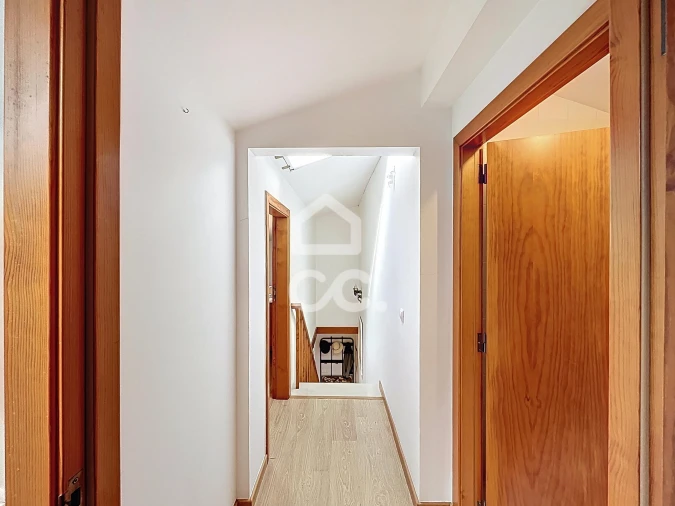 Moradia T2 para Venda em Alvorninha Foto 9