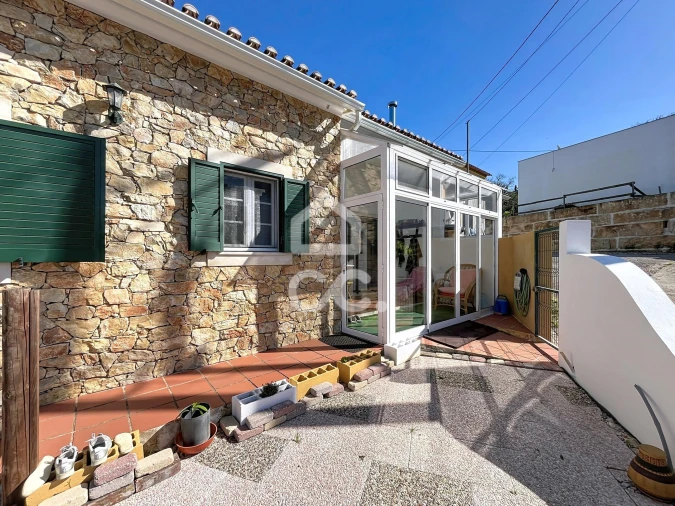 Moradia T2 para Venda em Alvorninha Foto 26