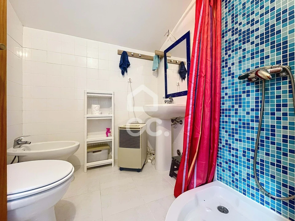 Moradia T2 para Venda em Alvorninha Foto 12