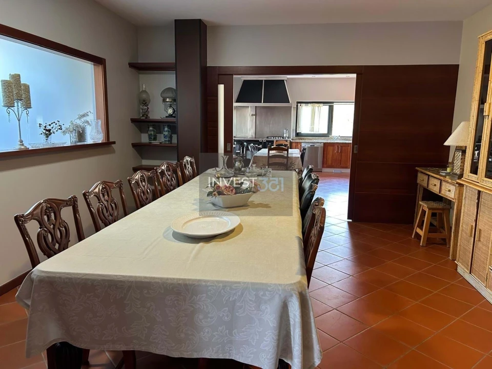 Apartamento T6 para Venda em Reboreda e Nogueira Foto 17