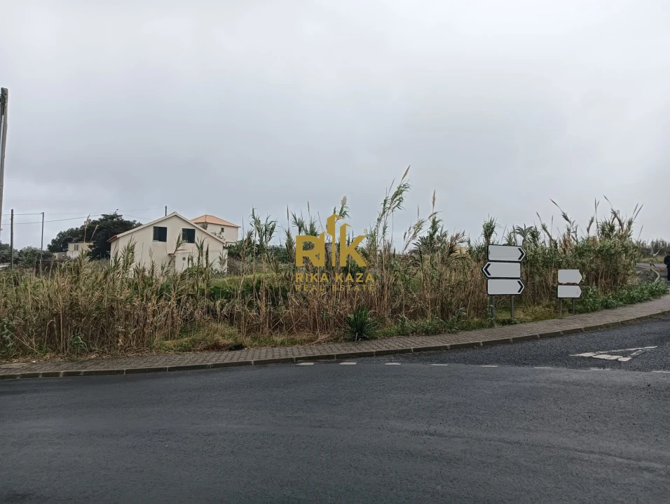 Terreno para Venda em Porto Santo Foto 2