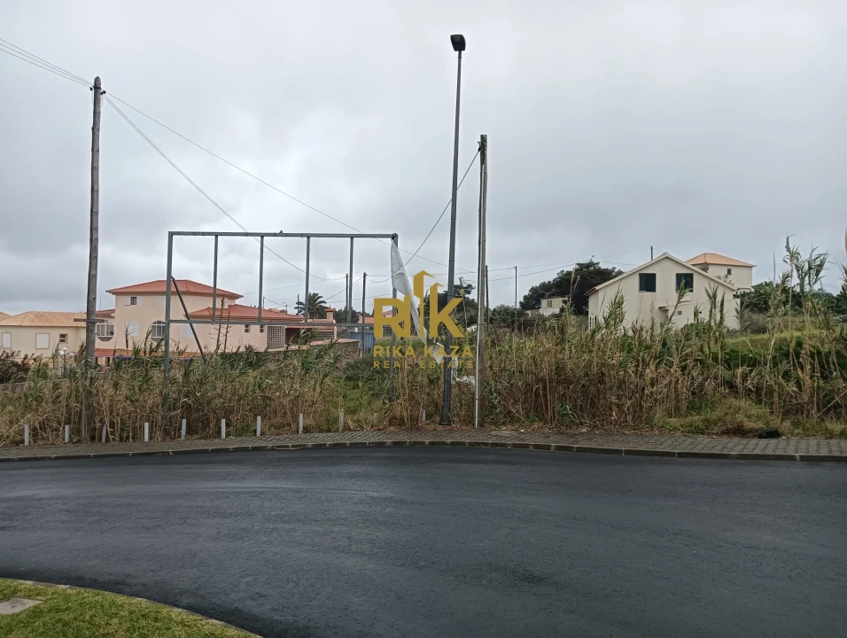 Terreno para Venda em Porto Santo Foto 3