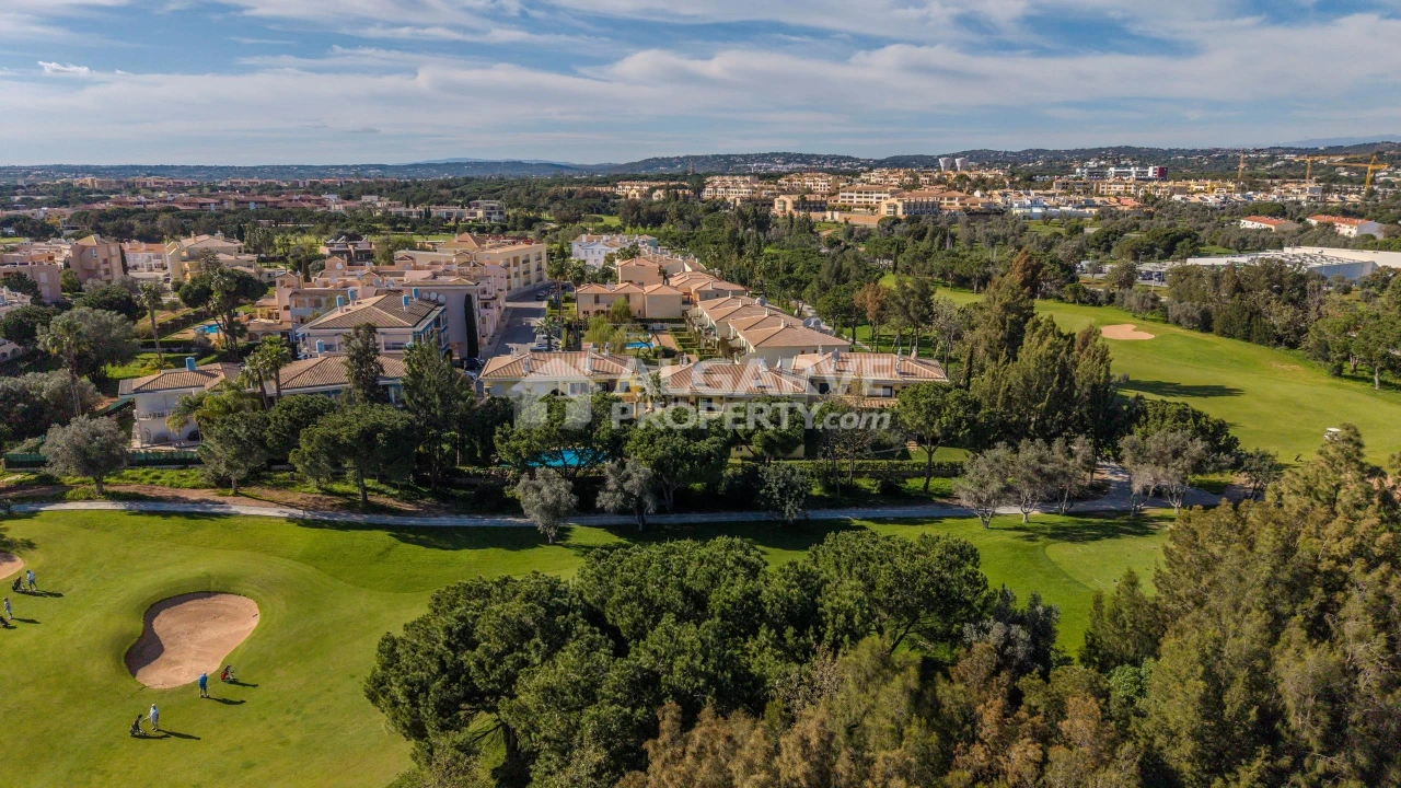 Apartamento T3 para Venda em Quarteira Foto 21