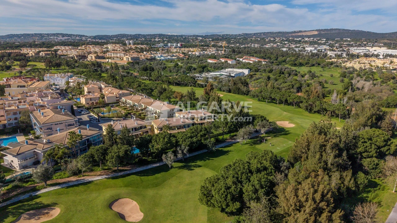 Apartamento T3 para Venda em Quarteira Foto 26