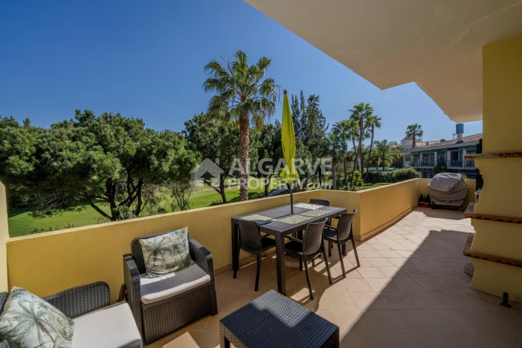 Apartamento T3 para Venda em Quarteira Foto 5