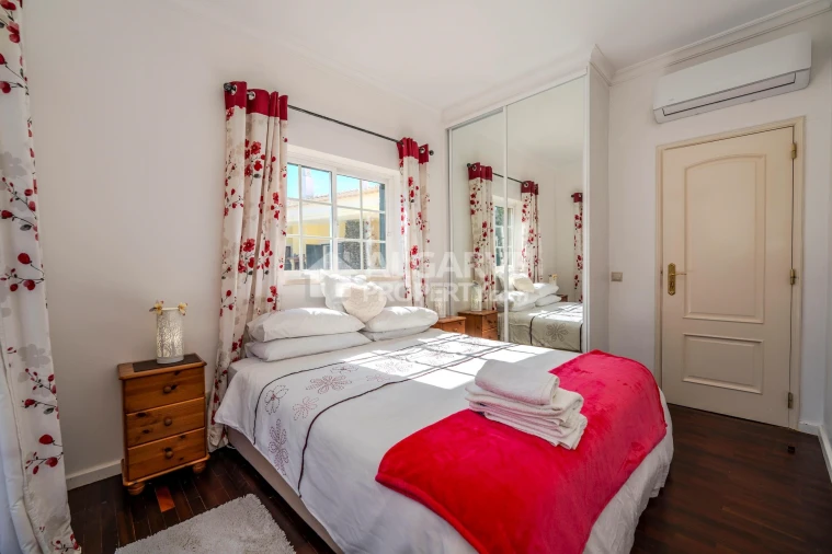 Apartamento T3 para Venda em Quarteira Foto 12