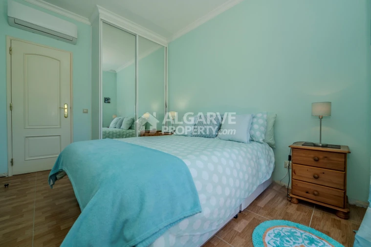 Apartamento T3 para Venda em Quarteira Foto 15