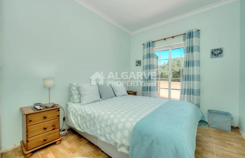 Apartamento T3 para Venda em Quarteira Foto 14