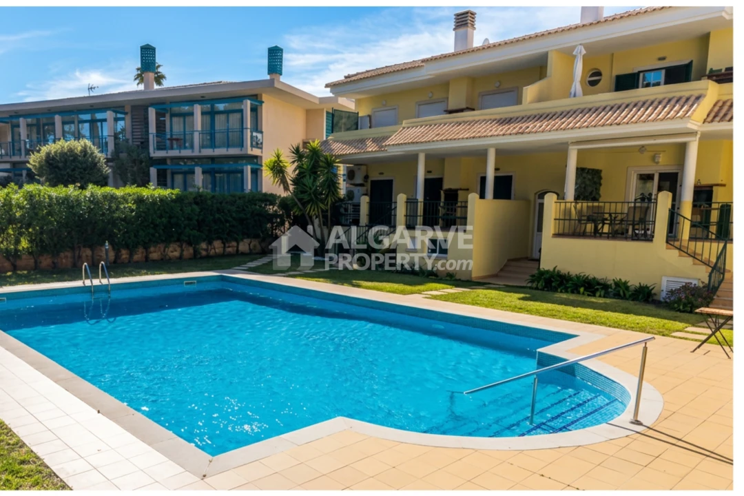 Apartamento T3 para Venda em Quarteira Foto 7