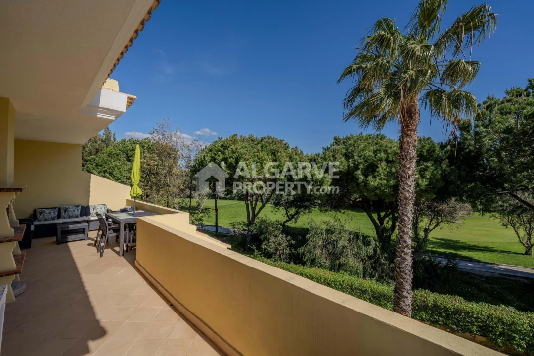 Apartamento T3 para Venda em Quarteira Foto 9