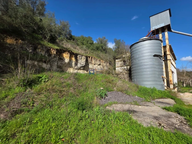 Terreno para Venda em Zibreira Foto 3