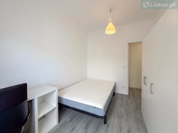 Apartamento T4 para Venda em Areeiro Foto 16