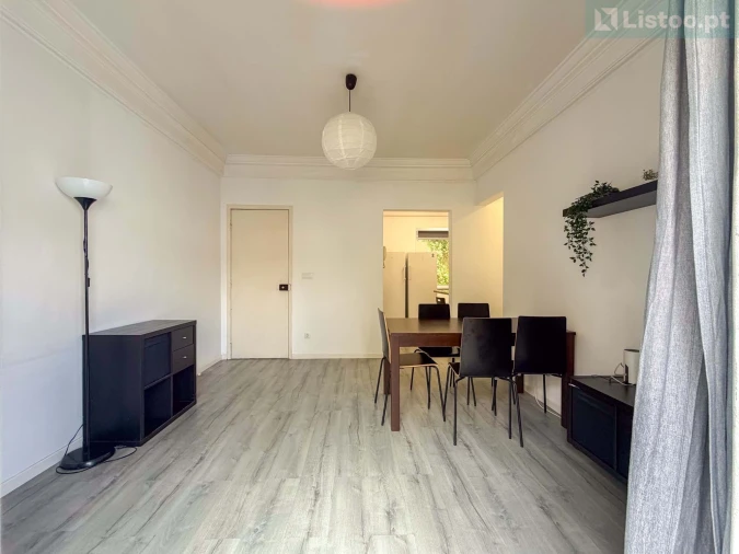 Apartamento T4 para Venda em Areeiro Foto 4