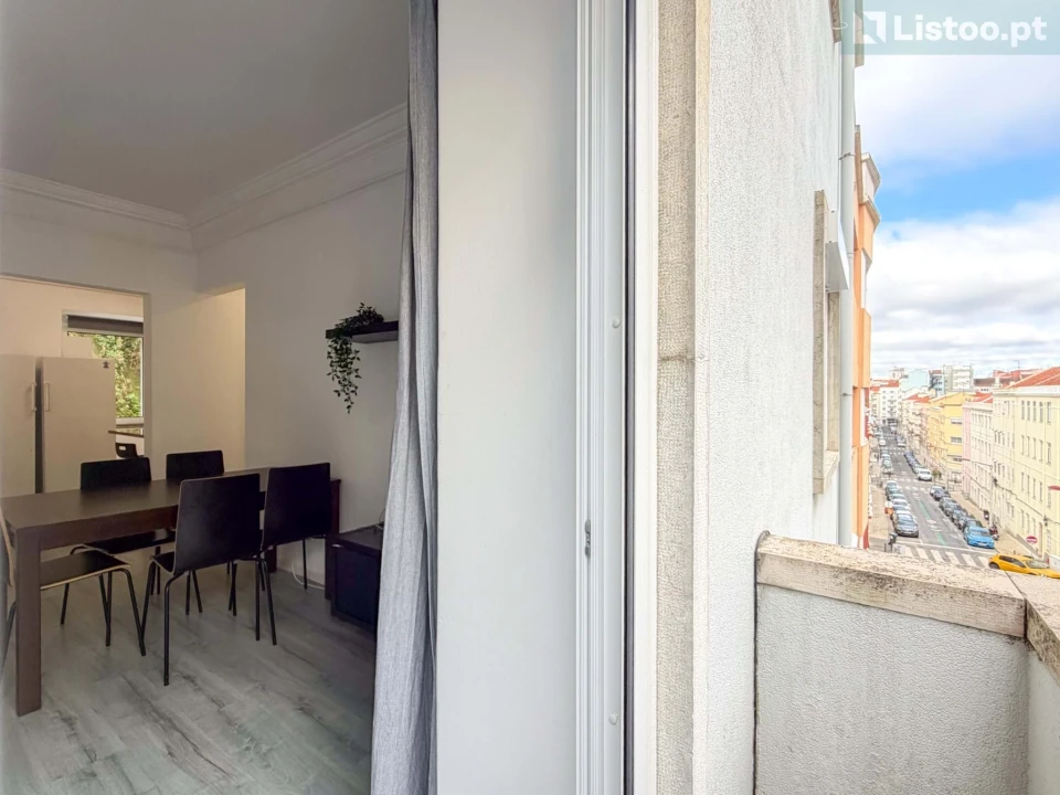 Apartamento T4 para Venda em Areeiro Foto 5