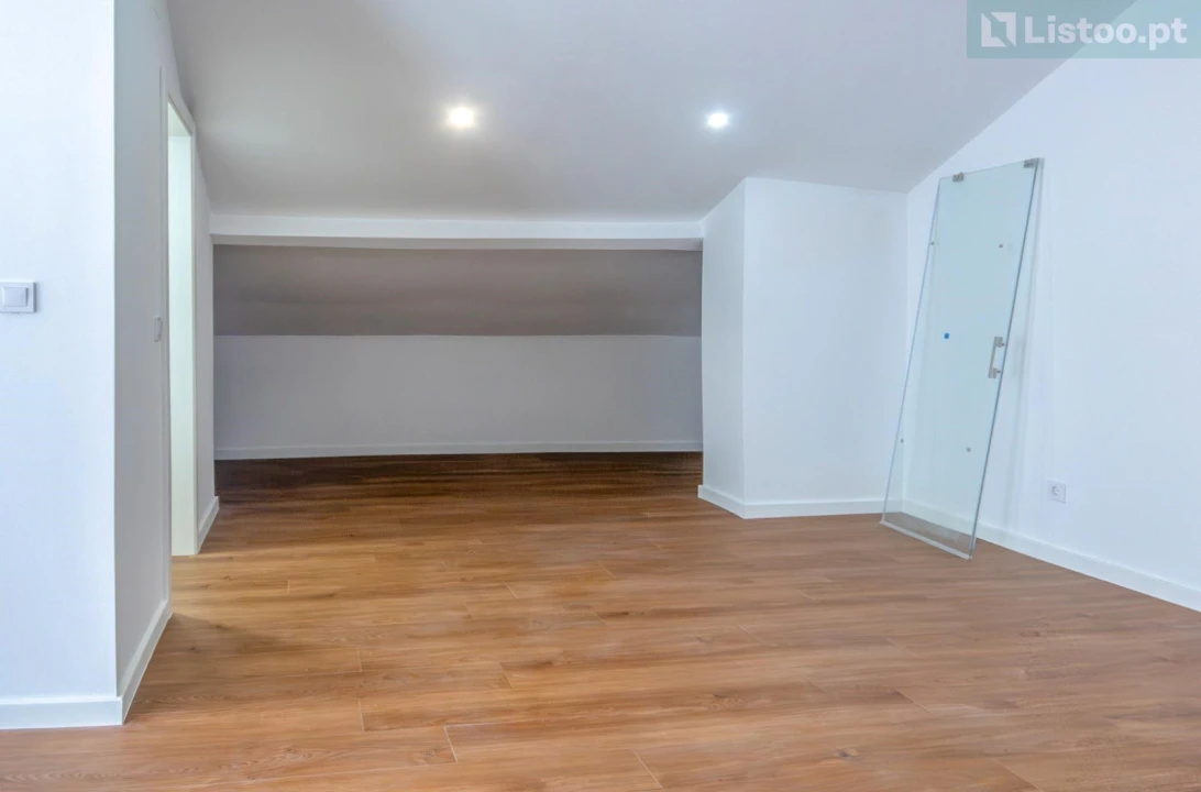 Apartamento T3 para Venda em Alcabideche Foto 31