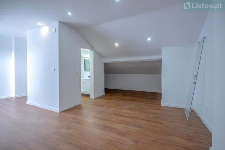 Apartamento T3 para Venda em Alcabideche Foto 32