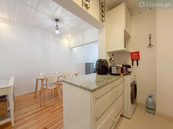 Apartamento T1 para Venda em Misericórdia Foto 6