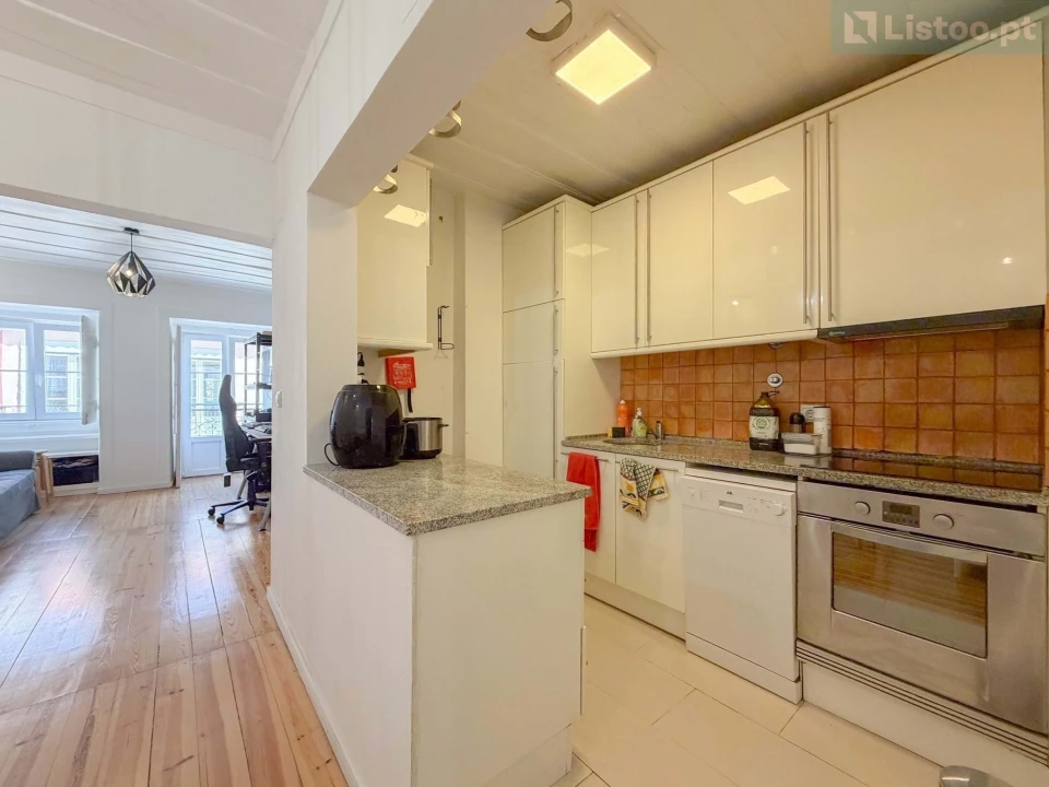 Apartamento T1 para Venda em Misericórdia Foto 4