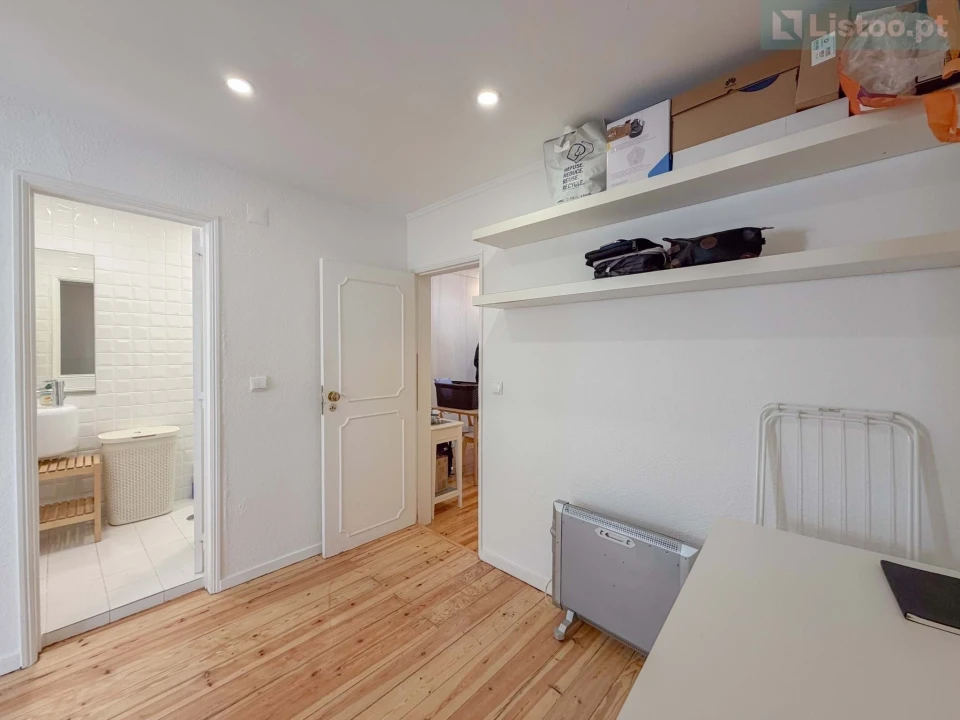 Apartamento T1 para Venda em Misericórdia Foto 14