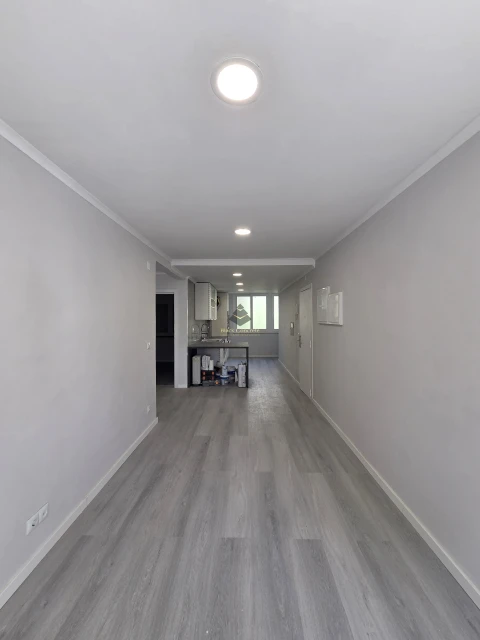 Apartamento T2 para Venda em Benfica