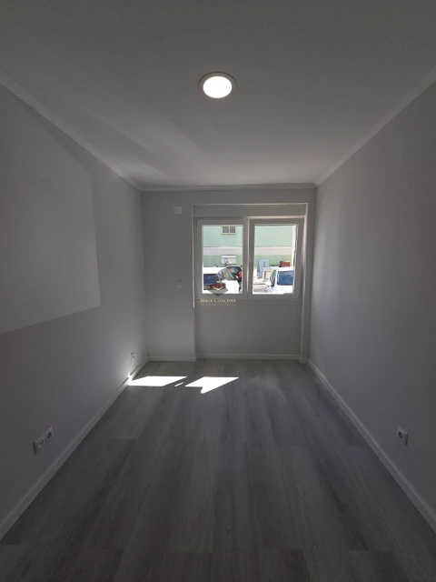 Apartamento T2 para Venda em Benfica
