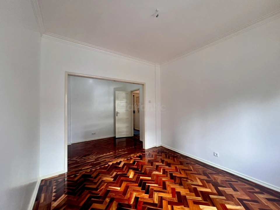 Apartamento T2 para Arrendamento em São Domingos de Benfica Foto 15