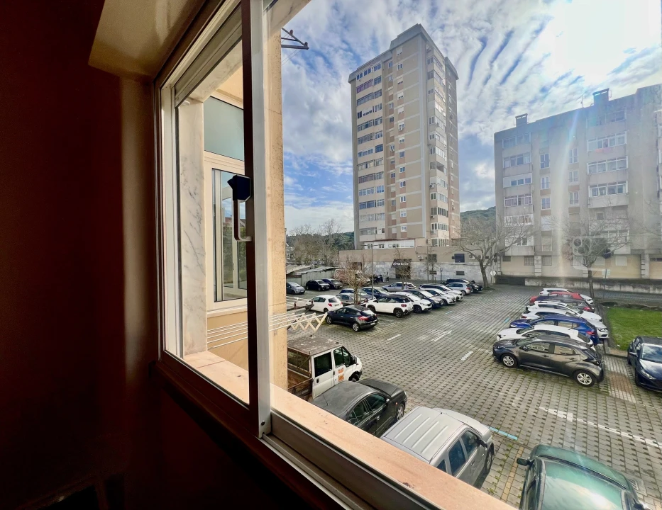 Apartamento T2 para Arrendamento em São Domingos de Benfica Foto 13