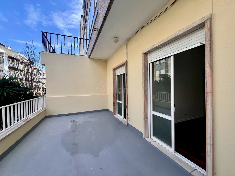 Apartamento T2 para Arrendamento em São Domingos de Benfica Foto 24