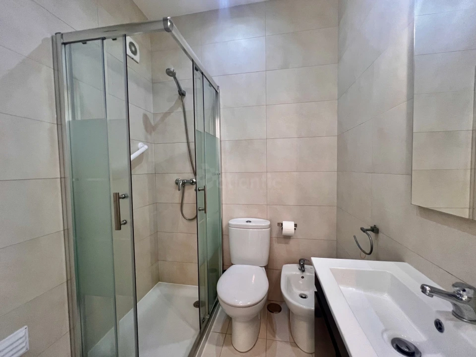 Apartamento T2 para Arrendamento em São Domingos de Benfica Foto 21