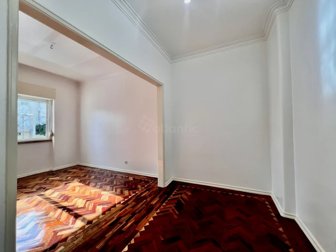 Apartamento T2 para Arrendamento em São Domingos de Benfica Foto 10