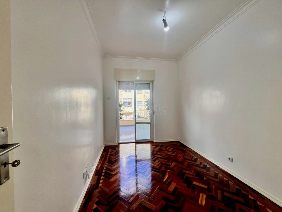 Apartamento T2 para Arrendamento em São Domingos de Benfica Foto 28