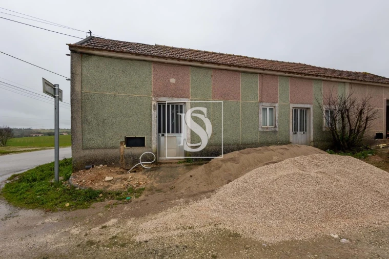 Moradia T3 para Venda em Azoia de Cima e Tremês Foto 6