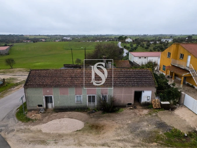 Moradia T3 para Venda em Azoia de Cima e Tremês Foto 5
