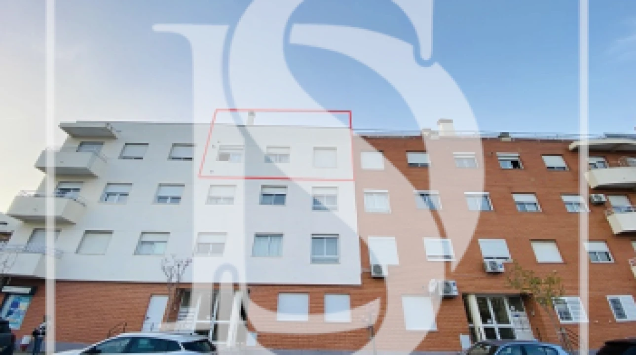 Apartamento T4 para Venda em Alhos Vedros Foto 1