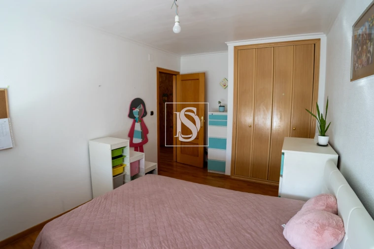 Apartamento T4 para Venda em Alhos Vedros Foto 9
