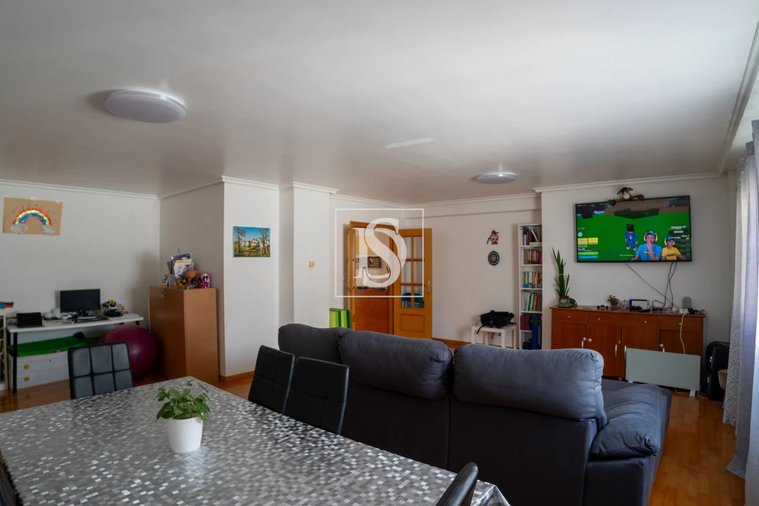 Apartamento T4 para Venda em Alhos Vedros Foto 2