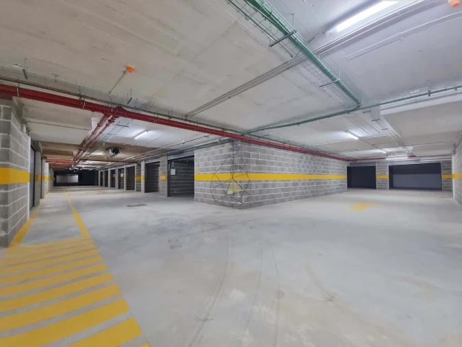 Garagem para Arrendamento em Portimão Foto 10