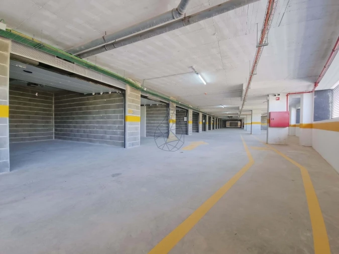 Garagem para Arrendamento em Portimão Foto 17