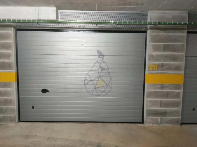 Garagem para Arrendamento em Portimão Foto 1