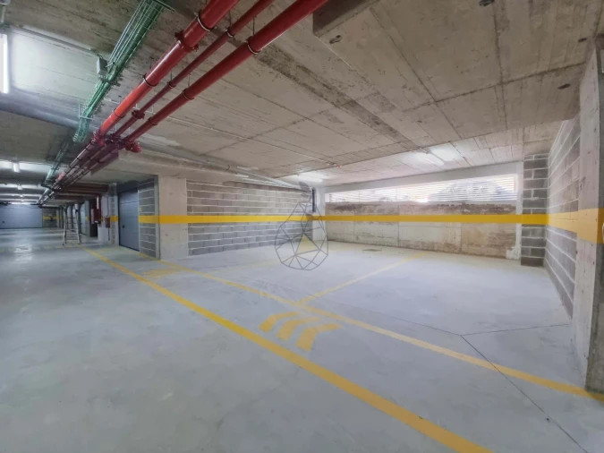 Garagem para Arrendamento em Portimão Foto 12