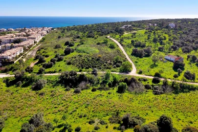 Terreno para Venda em Lagos (São Sebastião e Santa Maria)